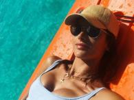 Alessandra Ambrosio wypoczywa na Bora Bora